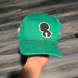 Seeds in the concrete hat cap